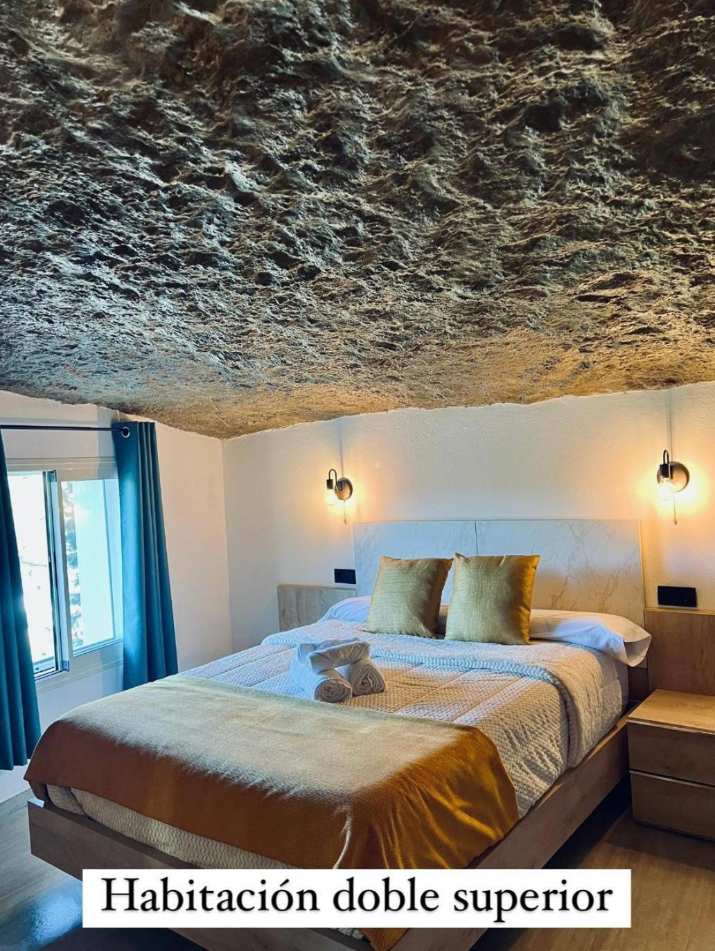 Cueva Luxe Las Calcetas Setenil De Las Bodegas Экстерьер фото